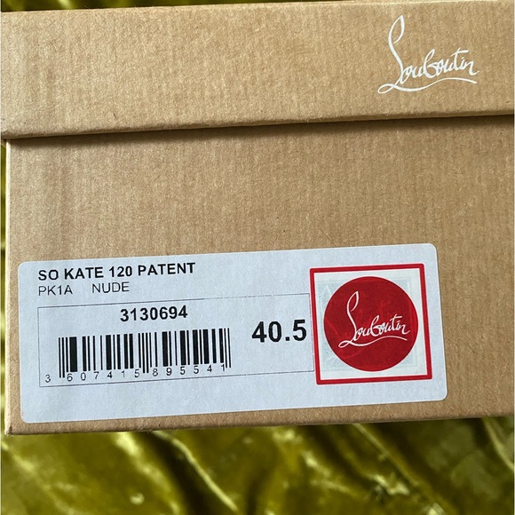 Christian Louboutin So Kate Heels - Picture 7 of 7